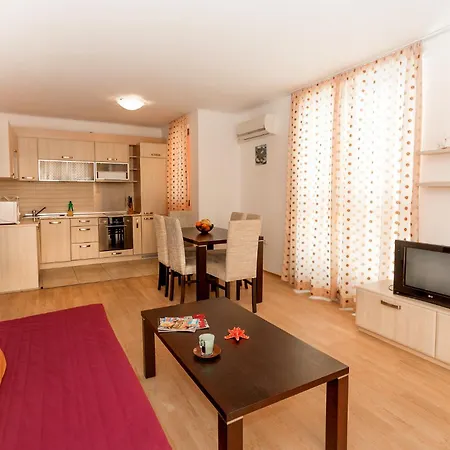 Apartment Complex Mirage Of Nessebar Exterior photo