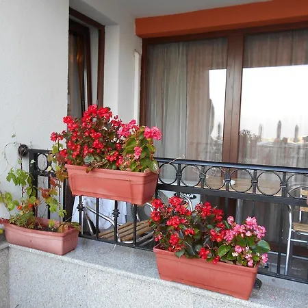 Apartment Complex Mirage Of Nessebar Exterior photo