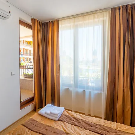 Apartment Complex Mirage Of Nessebar Exterior photo