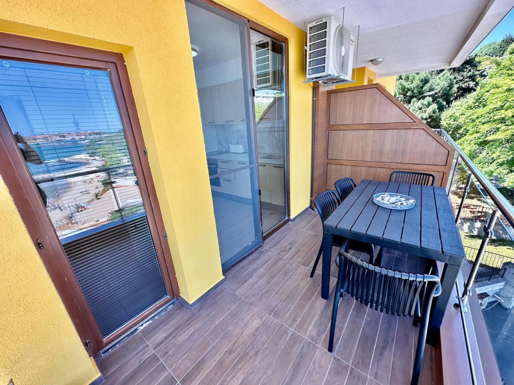 Complex Mirage Of Apartment