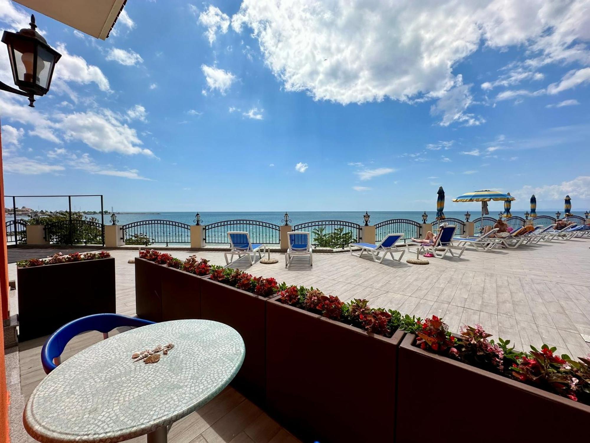 Complex Mirage Of Apartment Nesebar