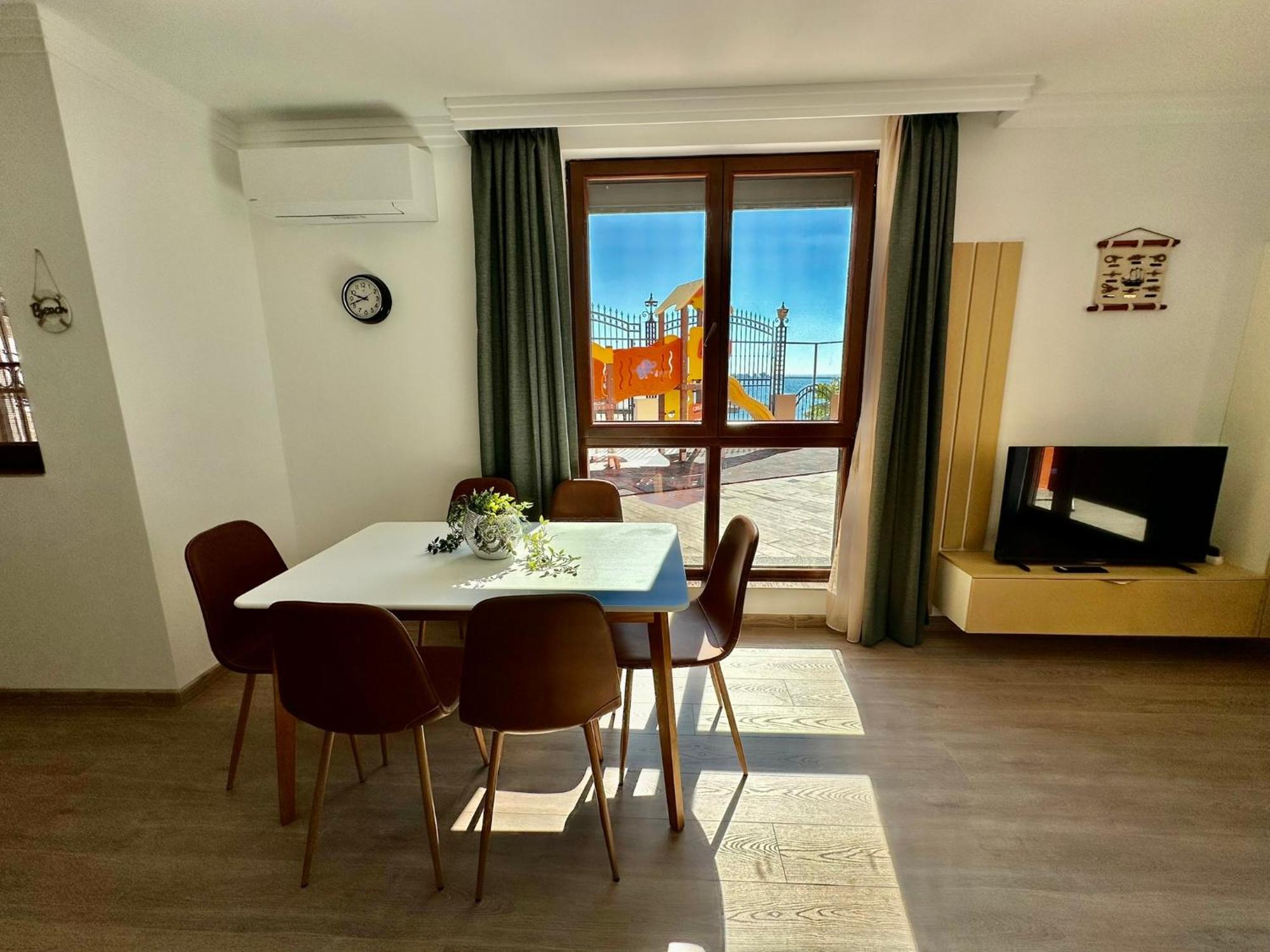 Complex Mirage Of Apartment