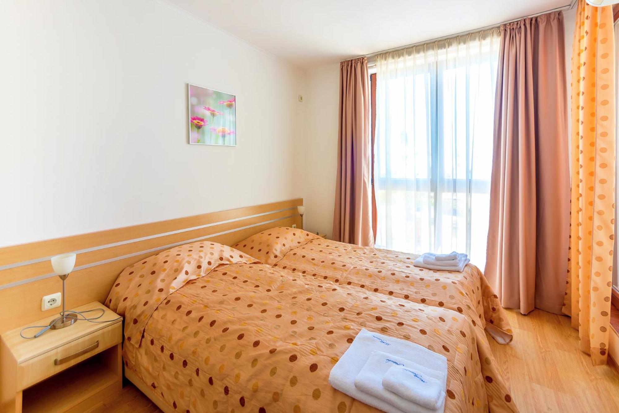 Complex Mirage Of Apartment *