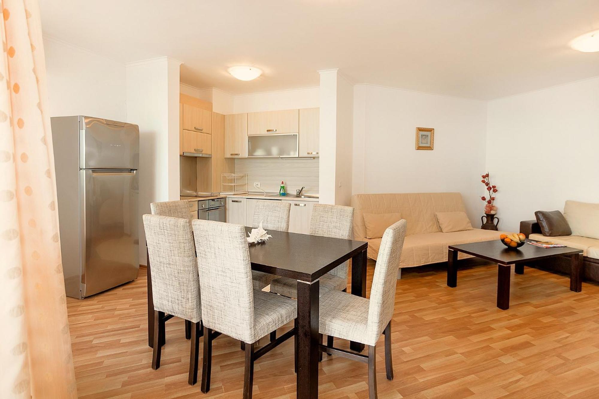 Complex Mirage Of Apartment *